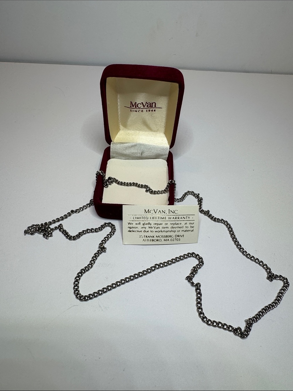 Silver Tone Women's Chain infinity Necklace in box